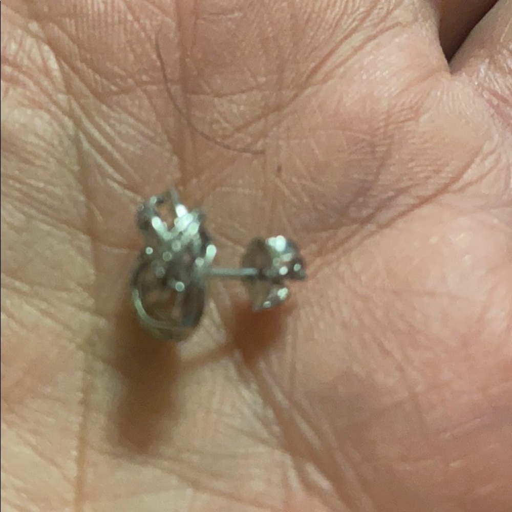 Sterling silver and diamond earrings - Picture 5 of 5